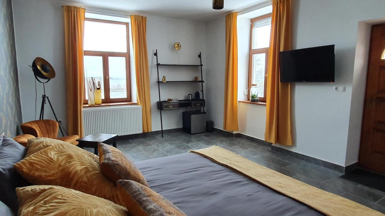 Tisza White House Bed & Breakfast Tiszaszolos Ngoại thất bức ảnh